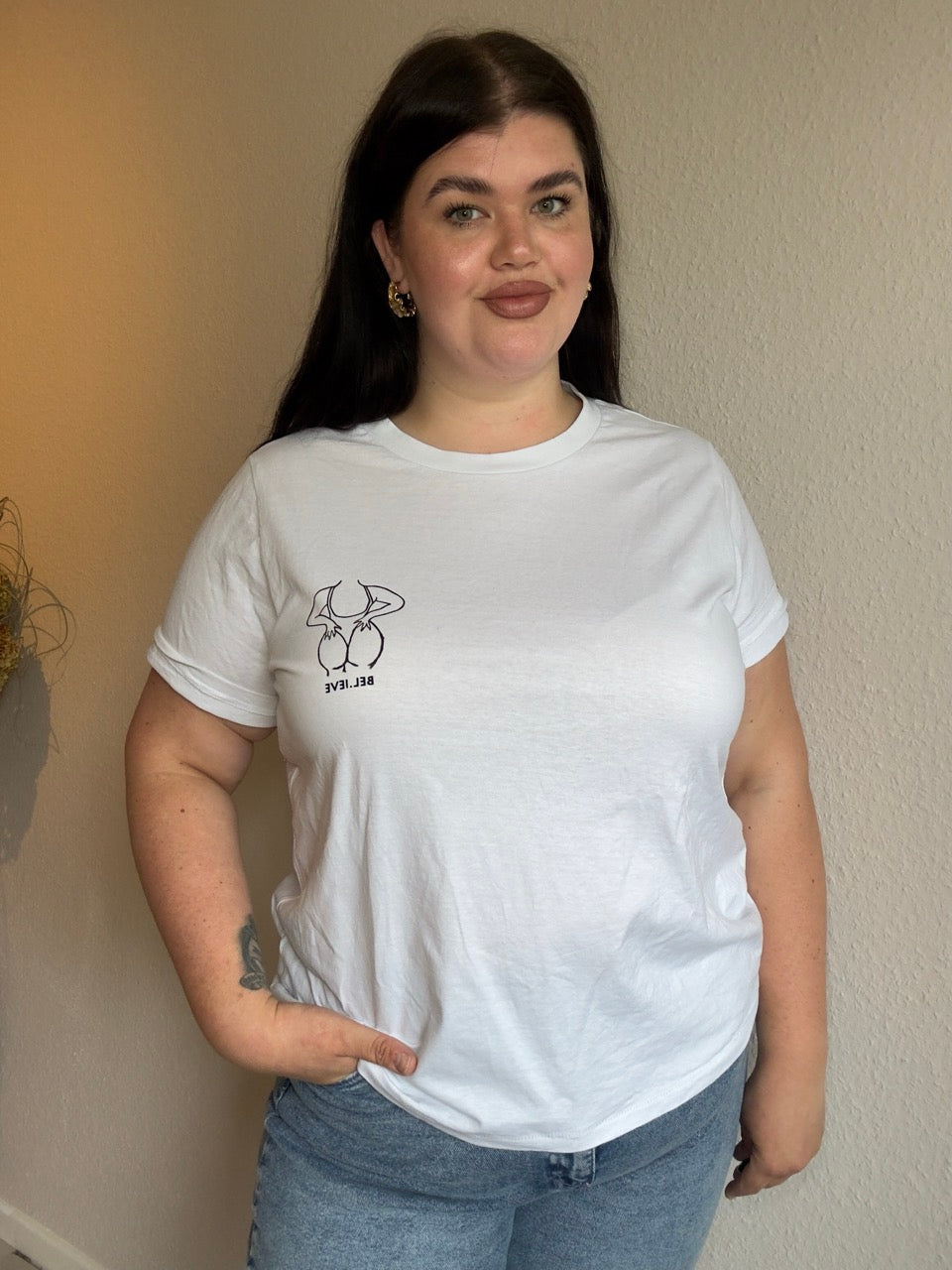 UNISEX T SHIRT "BOOTY BABE"